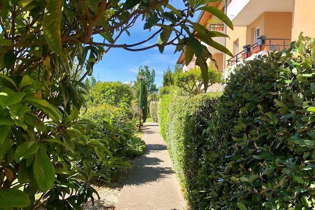 Appartement Standing Piscine - Art et Antiquité LʼIsle-sur-la-Sorgue France