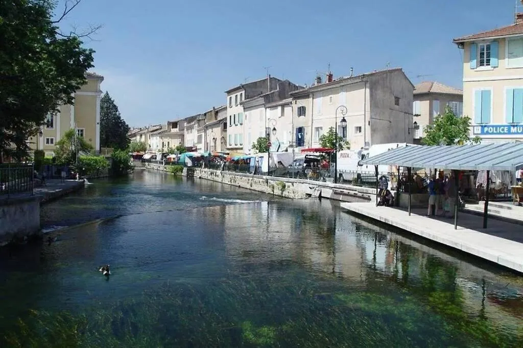 Appartement Standing Piscine - Art et Antiquité LʼIsle-sur-la-Sorgue